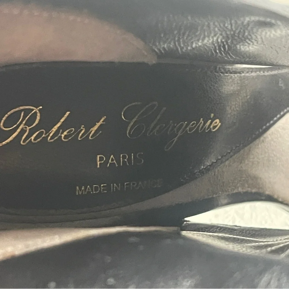 Robert Clergerie Black and Gold Heels in size 6